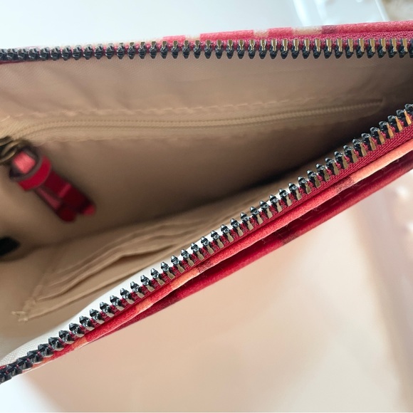 NWT Sonoma red and white, zipper pouch, wristlet - Picture 6 of 7